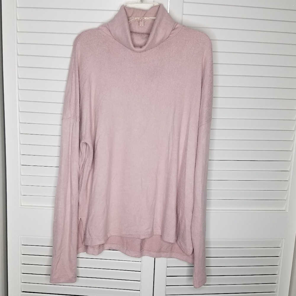 Ambercombie & Fitch Turtle neck